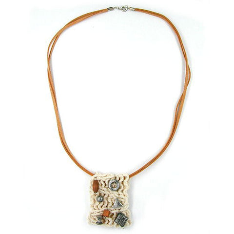 Necklace Macrame With Beads